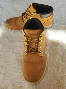 USED Boys Timberland Low Rise Boot sz 3Y